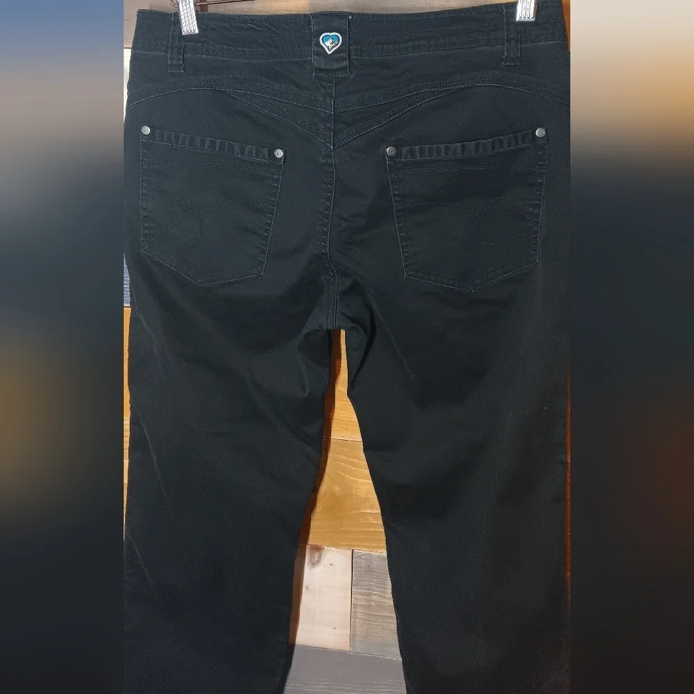 Kuhl Mountain Culture Pants Black 10